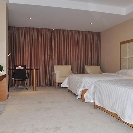 Shenzhen Huamao Aviatic Hotel Экстерьер фото