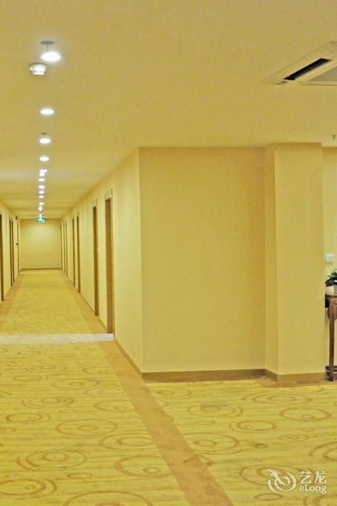 Shenzhen Huamao Aviatic Hotel Экстерьер фото
