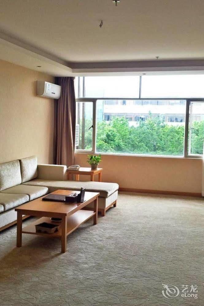 Shenzhen Huamao Aviatic Hotel Экстерьер фото